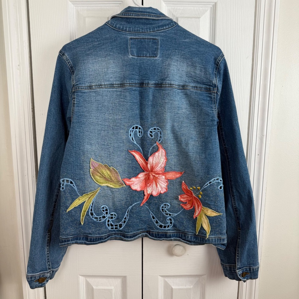Sassy Thai Floral Embroidered Denim Jacket Women's S Boho Cottagecore Y2K Artsy
